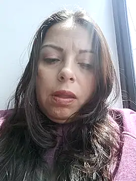 Snapshot of seherlatin chatting on 02-28-25, 03:59 seherlatin online show from 02-28-25, 03:59
