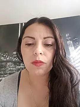 Snapshot of seherlatin chatting on 03-11-25, 06:41 seherlatin online show from 03-11-25, 06:41