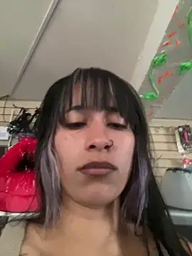 Snapshot of monserrat_towers chatting on 03-06-26, 03:52 monserrat towers online show from 03-06-26, 03:52