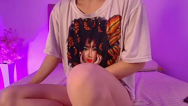 Snapshot of Katy_Van chatting on 09-30-25, 04:50 Katy Van online show from 09-30-25, 04:50