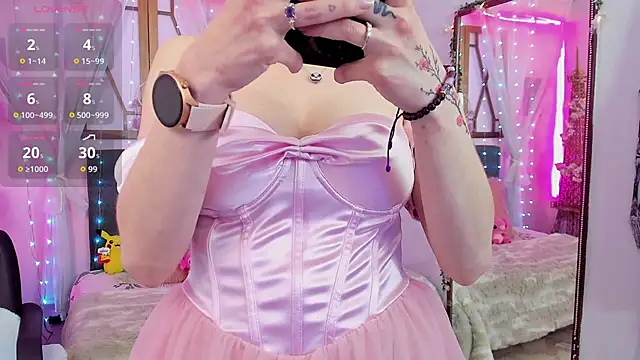 laura olssen online show from 11-27-25, 12:29