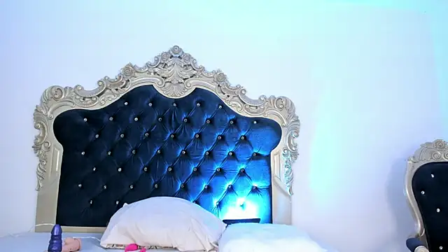 Snapshot of thecrazyadamss_ chatting on 10-31-25, 04:02 thecrazyadamss online show from 10-31-25, 04:02