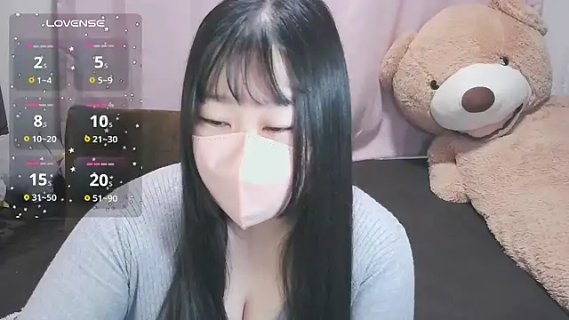 yuinyan3150 online show from 12-04-25, 10:40