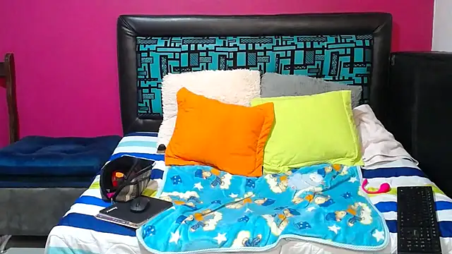 karolhot916 online show from 01-11-25, 12:33