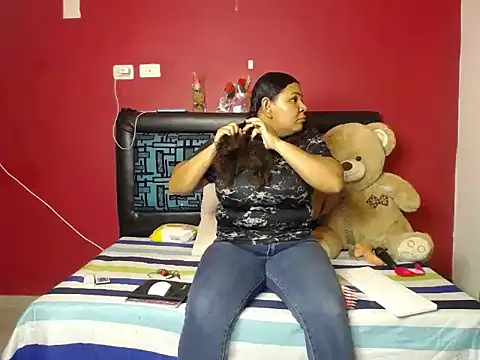 karolhot916 online show from 02-25-26, 12:09