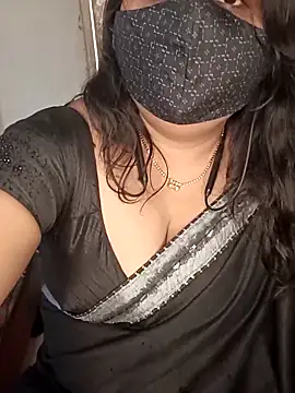 Snapshot of Love-priya chatting on 02-19-25, 09:50 Love-priya online show from 02-19-25, 09:50