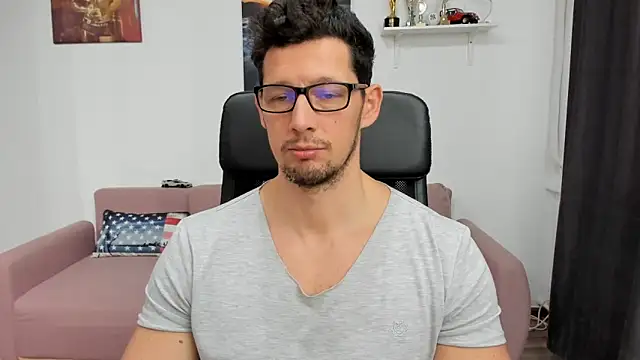 Snapshot of BrutusK08 chatting on 01-07-25, 11:05 BrutusK08 online show from 01-07-25, 11:05