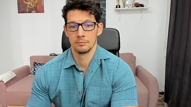 Snapshot of BrutusK08 chatting on 01-20-25, 11:35 BrutusK08 online show from 01-20-25, 11:35