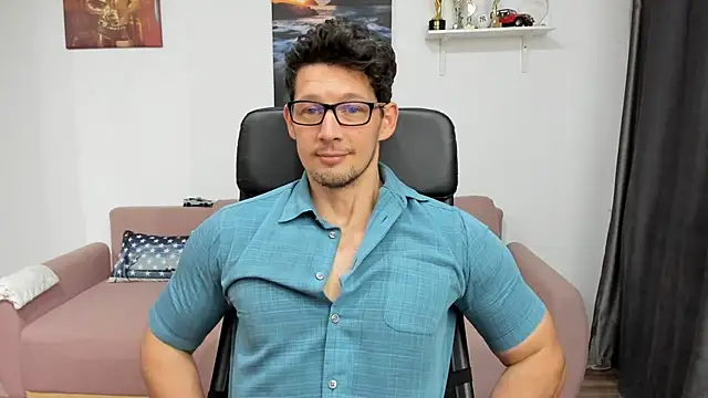 Snapshot of BrutusK08 chatting on 01-20-25, 02:36 BrutusK08 online show from 01-20-25, 02:36