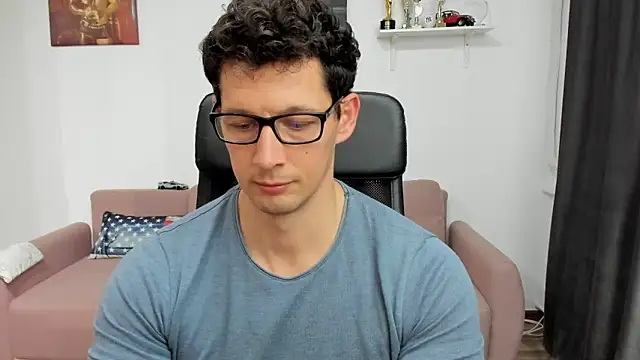 Snapshot of BrutusK08 chatting on 01-27-25, 12:58 BrutusK08 online show from 01-27-25, 12:58