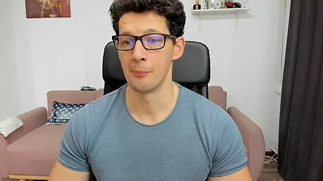 Snapshot of BrutusK08 chatting on 01-28-25, 12:22 BrutusK08 online show from 01-28-25, 12:22