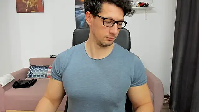 Snapshot of BrutusK08 chatting on 02-02-25, 09:19 BrutusK08 online show from 02-02-25, 09:19