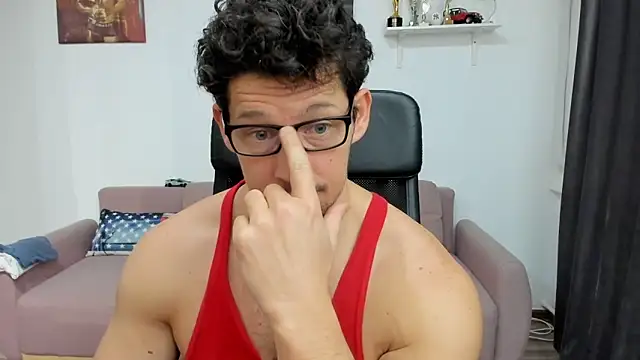 Snapshot of BrutusK08 chatting on 02-07-25, 08:22 BrutusK08 online show from 02-07-25, 08:22