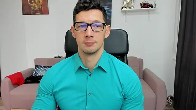 Snapshot of BrutusK08 chatting on 02-13-25, 07:24 BrutusK08 online show from 02-13-25, 07:24