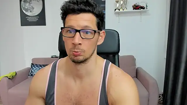 Snapshot of BrutusK08 chatting on 03-20-25, 02:10 BrutusK08 online show from 03-20-25, 02:10