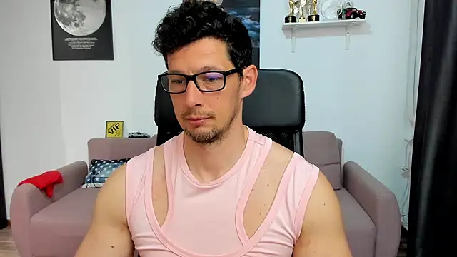 BrutusK08 online show from 04-21-26, 06:09