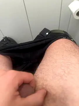 Snapshot of Miko075 chatting on 09-19-25, 11:11 Miko075 online show from 09-19-25, 11:11