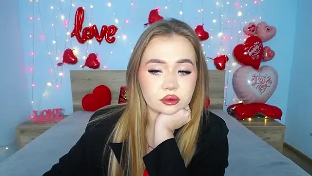 StacyYellig online show from 02-15-25, 06:44