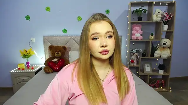 StacyYellig online show from 03-15-25, 08:32