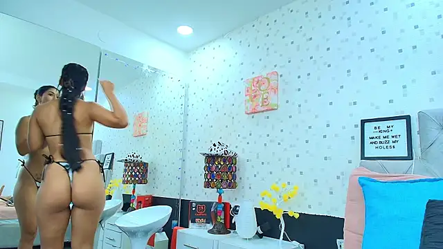 JulietaReyess online show from 02-21-25, 02:48