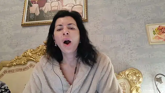 Snapshot of StunnigArt chatting on 03-31-26, 01:29 StunnigArt online show from 03-31-26, 01:29