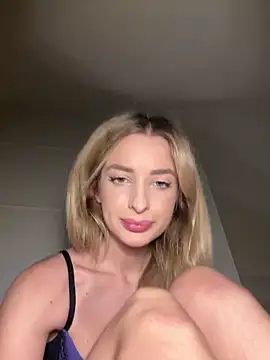 EvieEvans online show from 01-01-25, 05:00