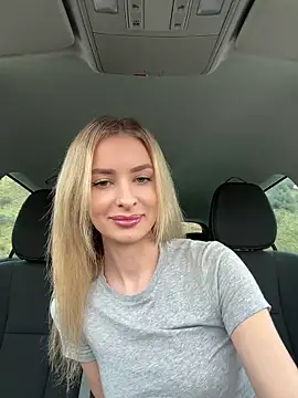 EvieEvans online show from 01-21-25, 03:54