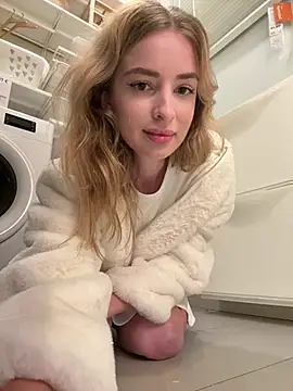 EvieEvans online show from 02-12-25, 04:22