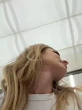 EvieEvans online show from 03-11-25, 05:02