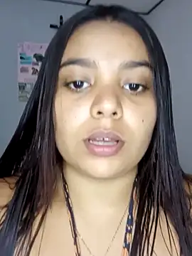 Snapshot of stefanie010 chatting on 10-31-25, 05:47 stefanie010 online show from 10-31-25, 05:47