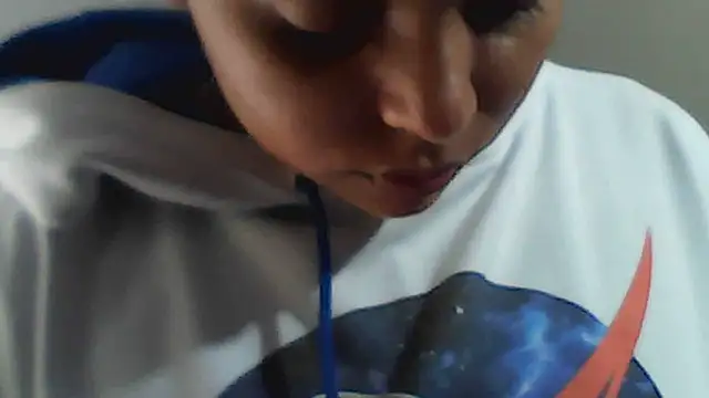 Snapshot of stefanie010 chatting on 11-13-25, 05:23 stefanie010 online show from 11-13-25, 05:23