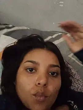 Snapshot of stefanie010 chatting on 05-17-26, 02:57 stefanie010 online show from 05-17-26, 02:57