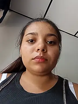 Snapshot of stefanie010 chatting on 05-31-26, 04:14 stefanie010 online show from 05-31-26, 04:14