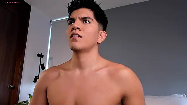 santiago 01 online show from 04-05-26, 08:28