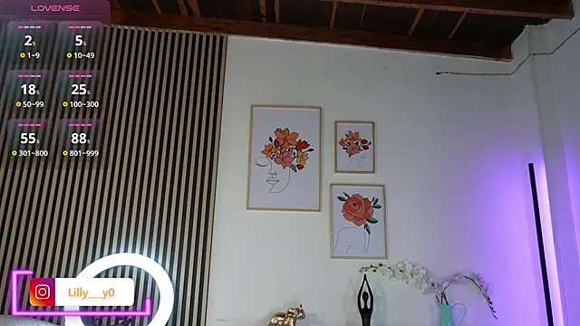 LillyDolls23 online show from 12-16-25, 12:43