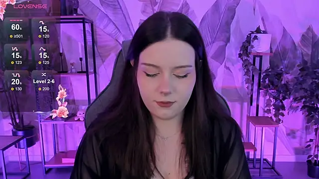 CoralineKeyns online show from 09-24-25, 05:44