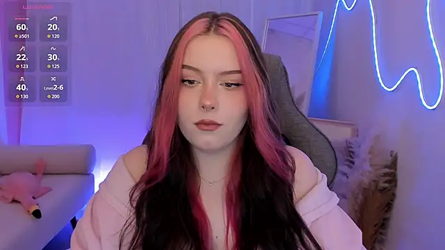 CoralineKeyns online show from 04-17-26, 05:32