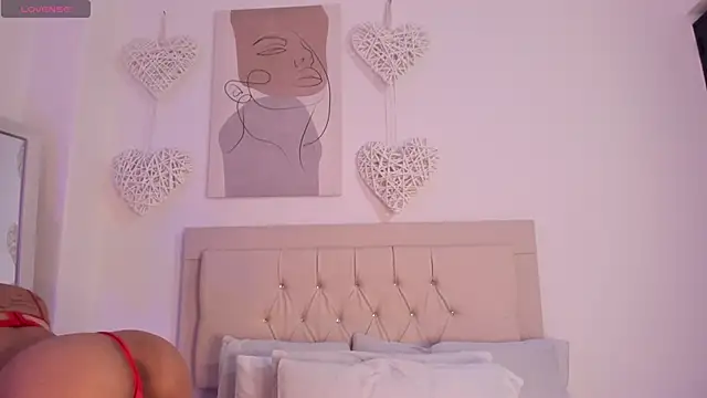 daiana curly online show from 01-28-25, 01:38