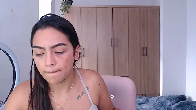 fairylatin222 online show from 02-13-25, 05:33