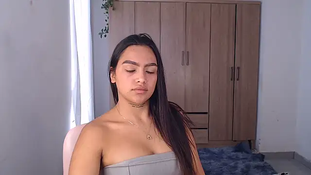 fairylatin222 online show from 02-18-25, 09:09