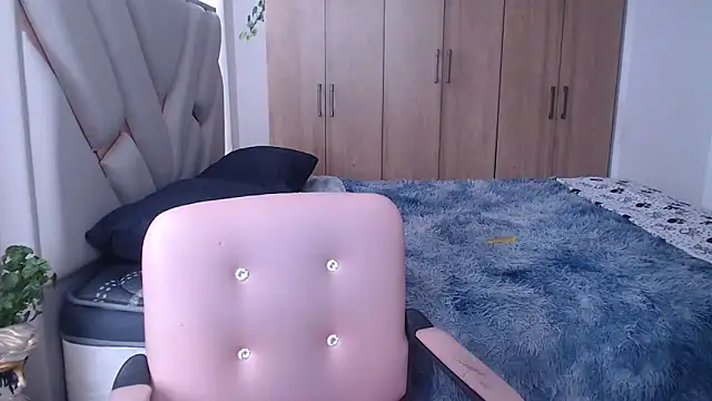 fairylatin222 online show from 03-17-25, 06:53