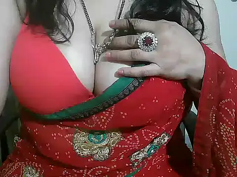 Snapshot of rehana_housewife chatting on 09-23-25, 04:26 rehana housewife online show from 09-23-25, 04:26