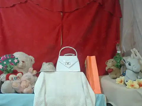 Snapshot of hottieperla chatting on 10-15-25, 06:19 hottieperla online show from 10-15-25, 06:19