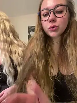 AurorHarris online show from 12-17-24, 06:31