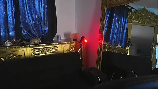 dantecoppolaa  online show from 01-05-25, 05:51