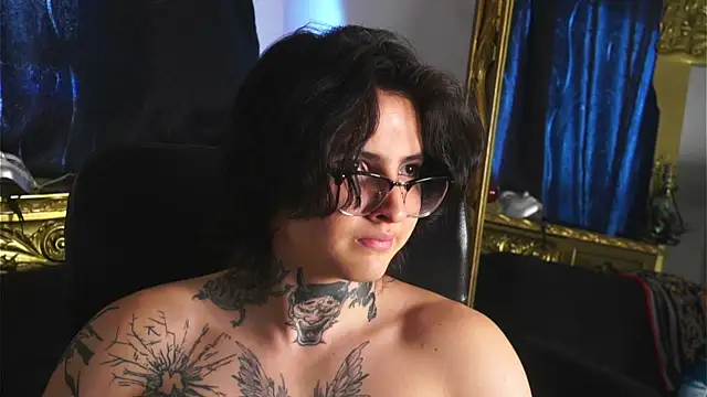 dantecoppolaa  online show from 01-12-25, 08:14