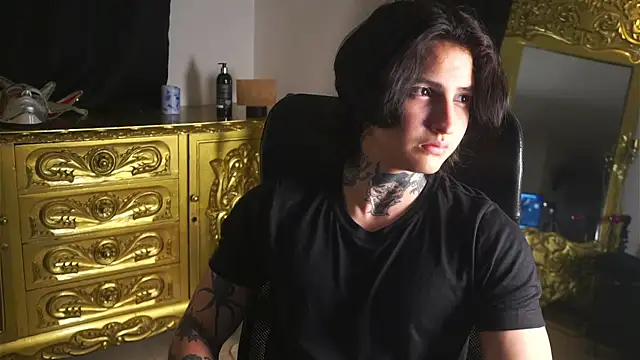 dantecoppolaa  online show from 01-20-25, 02:11