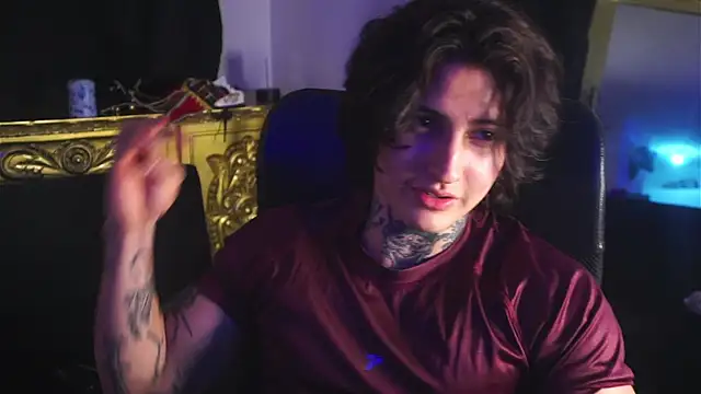 dantecoppolaa  online show from 02-18-25, 12:04