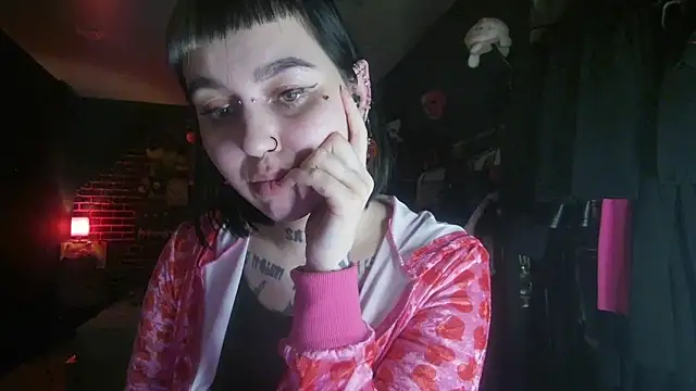 MoorderxDoll online show from 12-30-24, 10:34