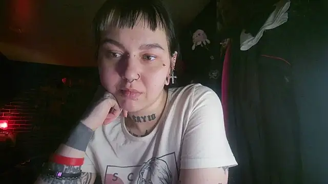 MoorderxDoll online show from 02-02-25, 11:00